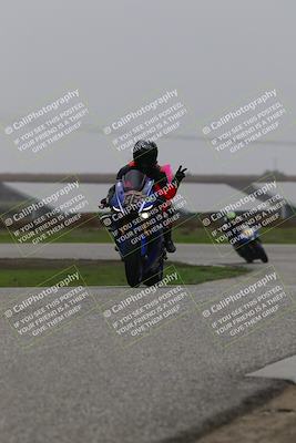 media/Nov-29-2025-TrackDaz (Sat) [[10ae2d9bce]]/C Group/Session 4 (Wheelie Bump)/